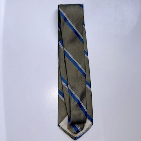 Vintage 60s/70s Trevira green, blue & white diagonal stripe polyester tie - Picture 3 of 5